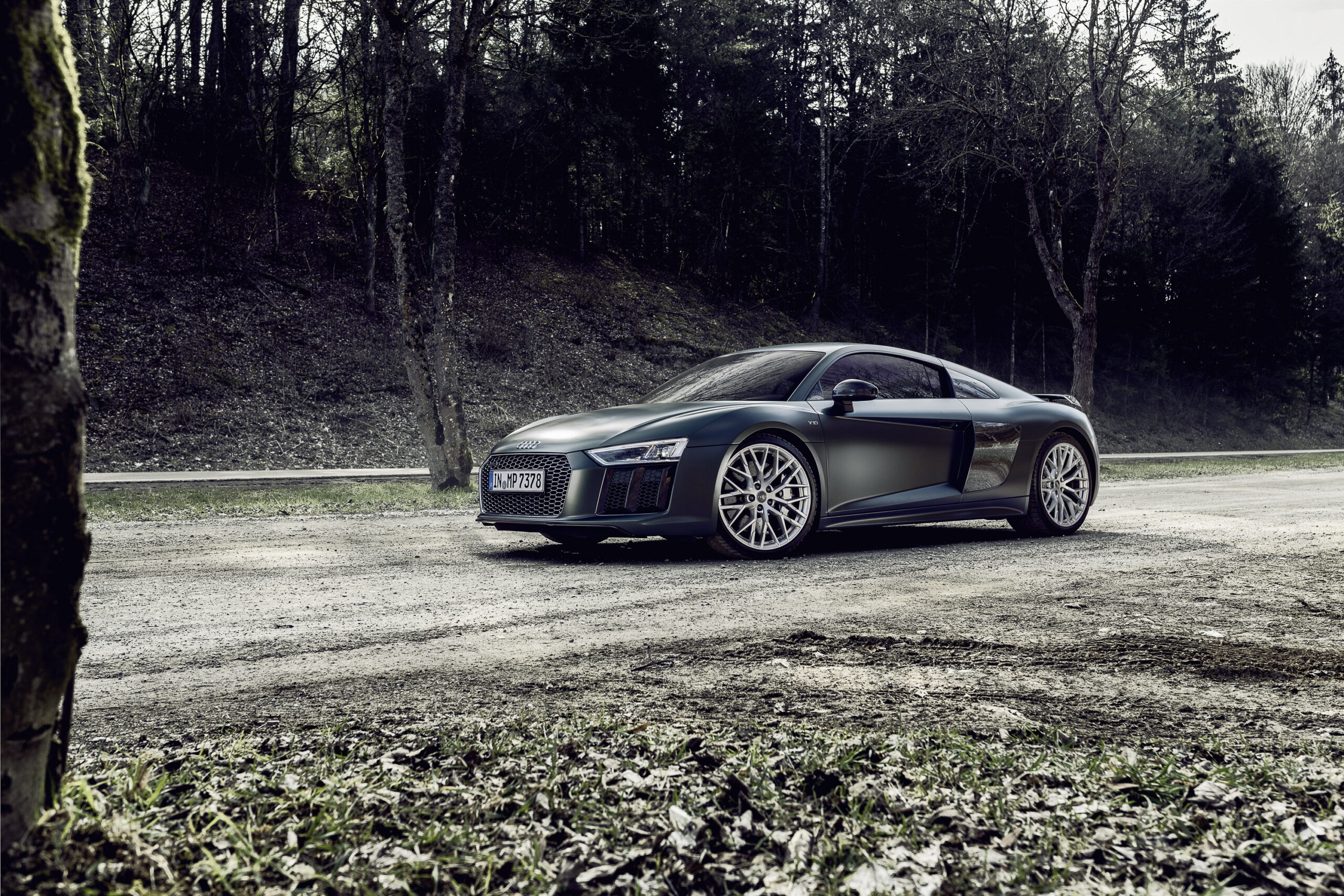 Audi R8 V10 5.2 FSI plus camouflagegreen