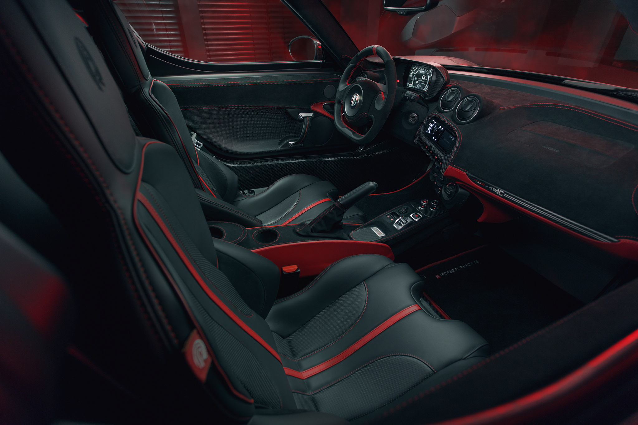 20180401_pogearacing_nemesis_006_l_interieur pass