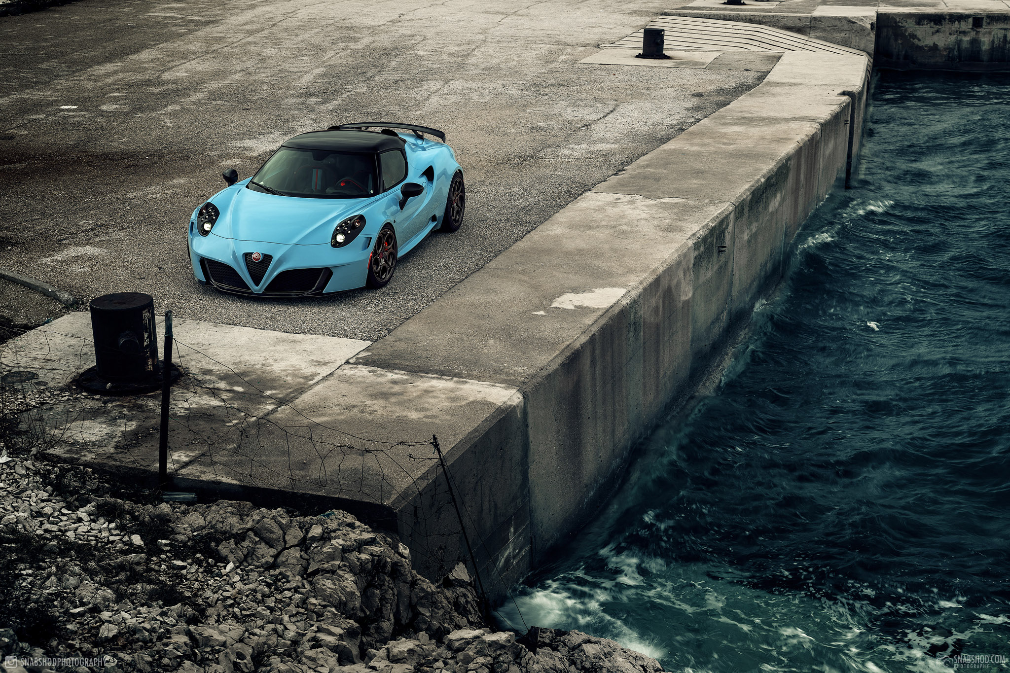 Pogea Racing Zeus 001