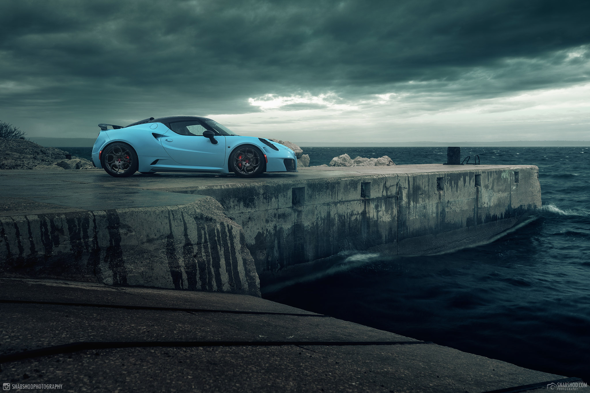 Pogea Racing Zeus 001