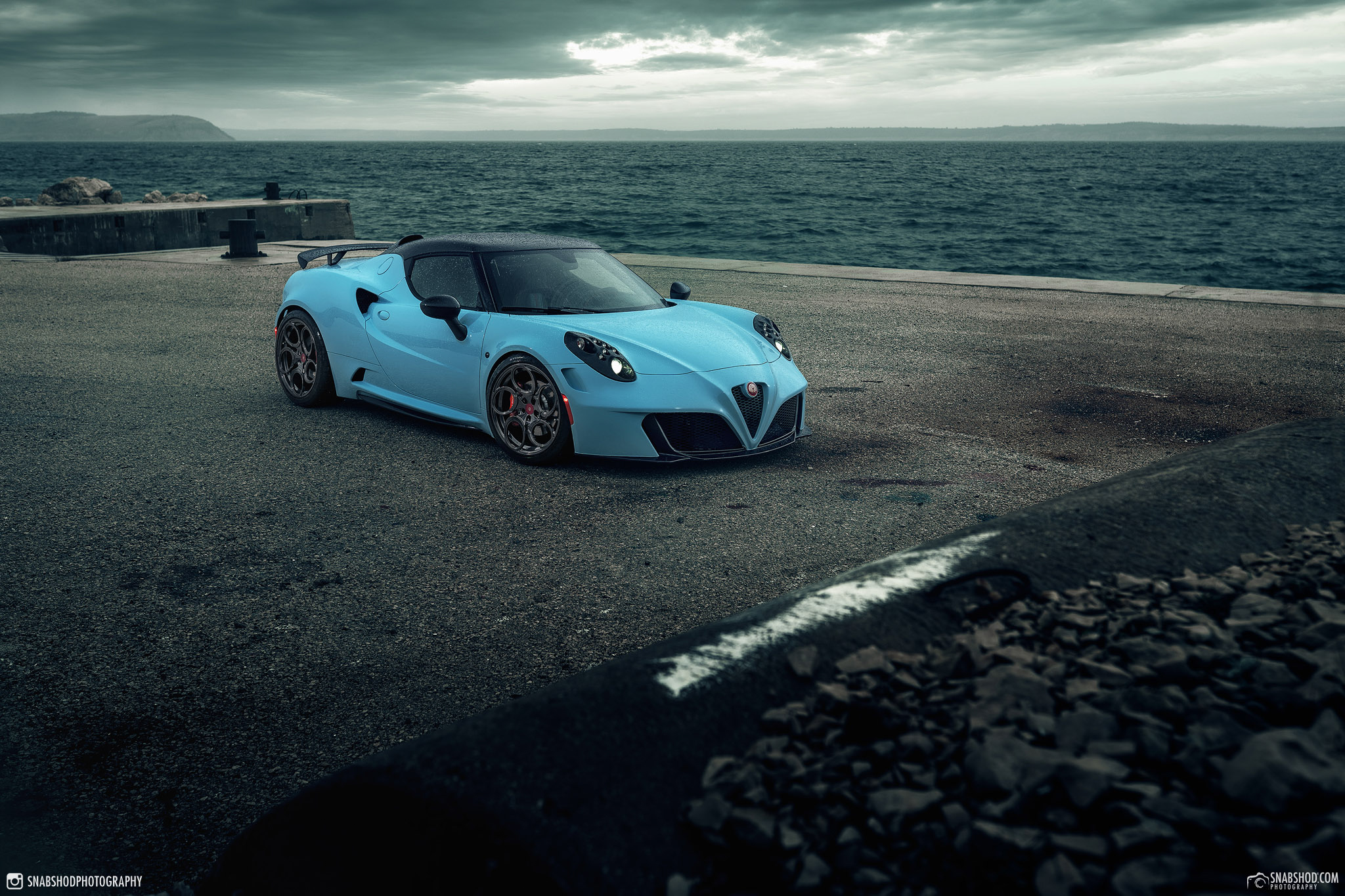 Pogea Racing Zeus 001