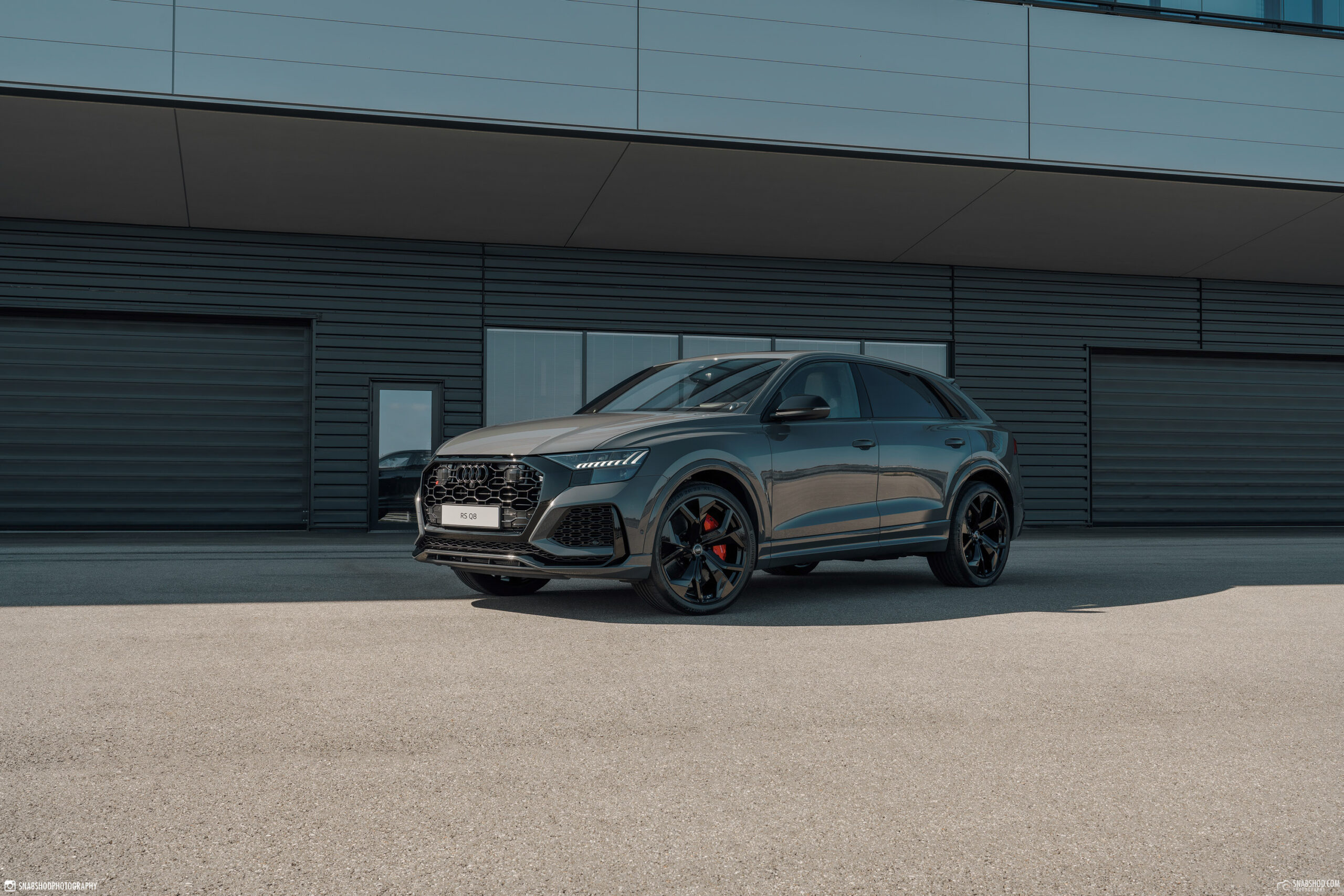 Audi RSQ8 Nimbusgrau