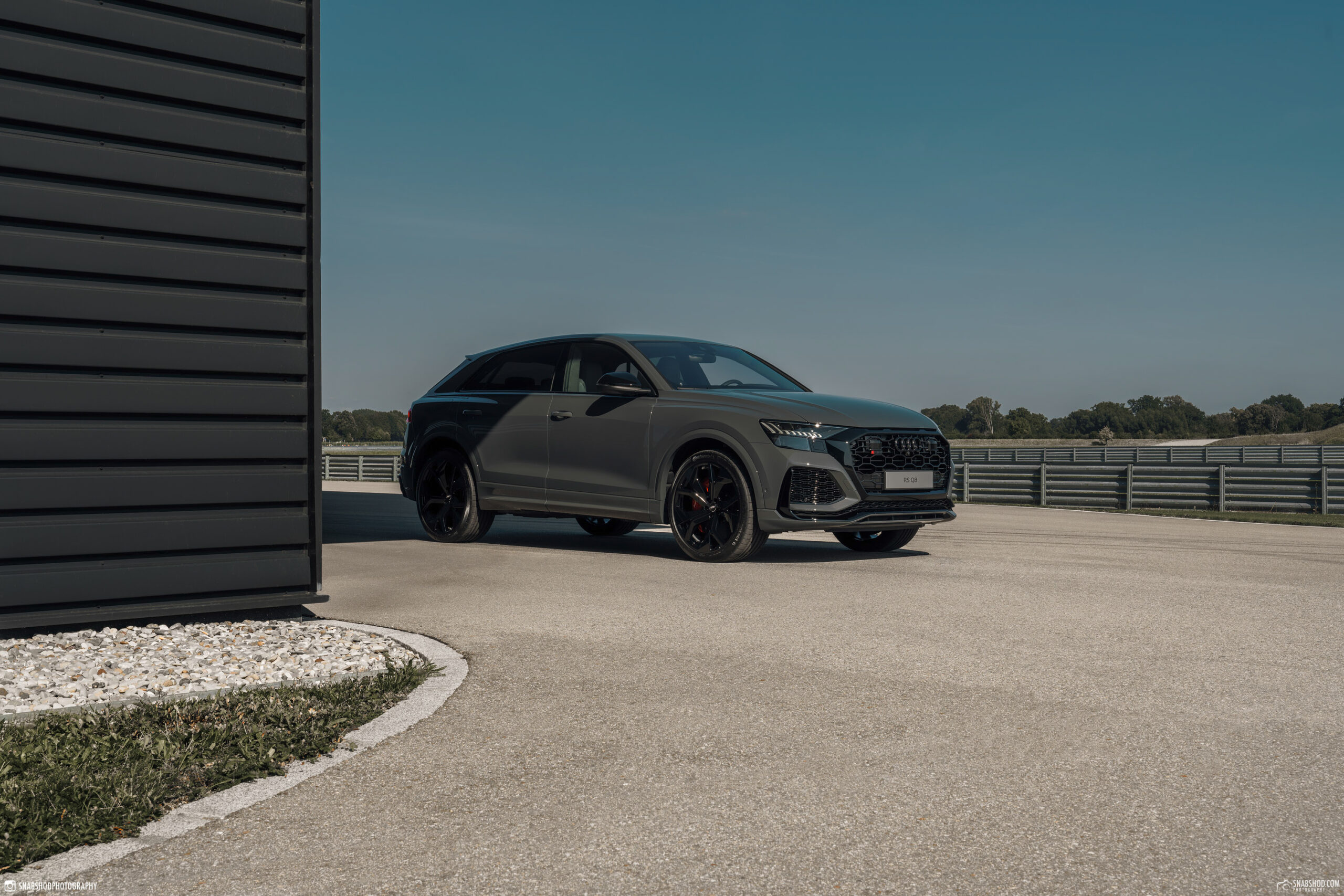 Audi RSQ8 Nimbusgrau