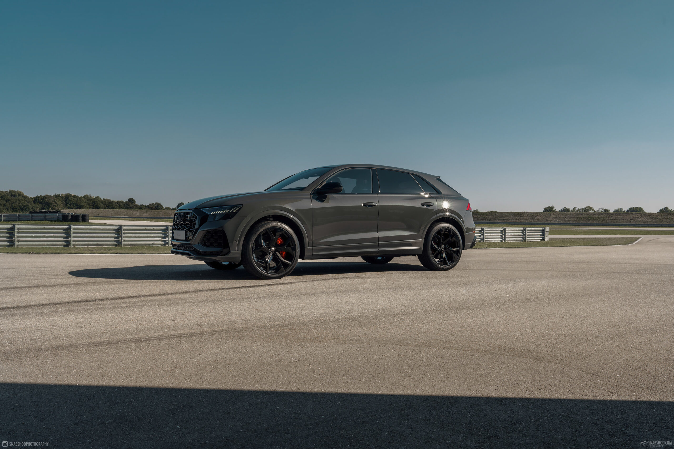 Audi RSQ8 Nimbusgrau