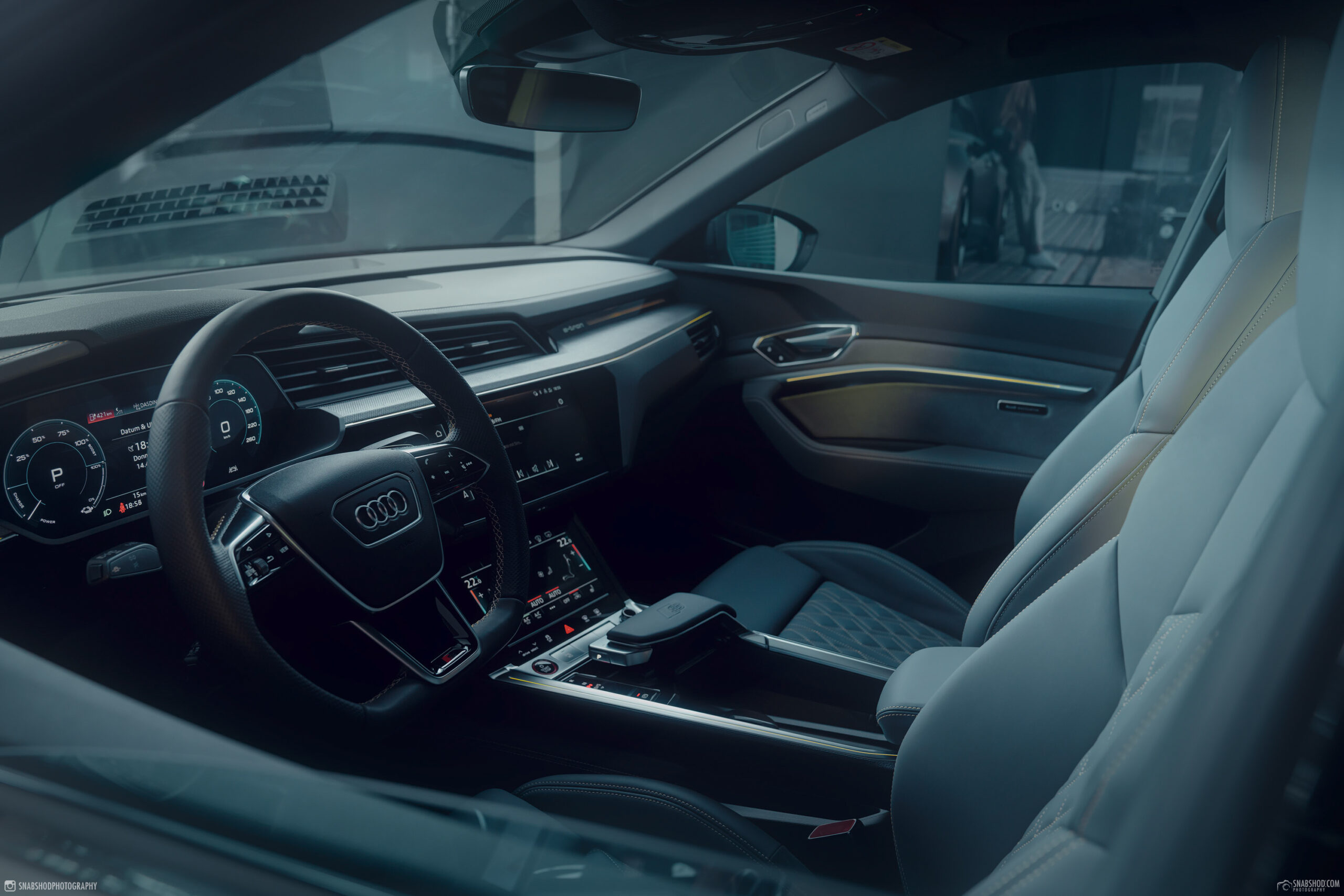 Audi e-tron S Sportback Signalgrau