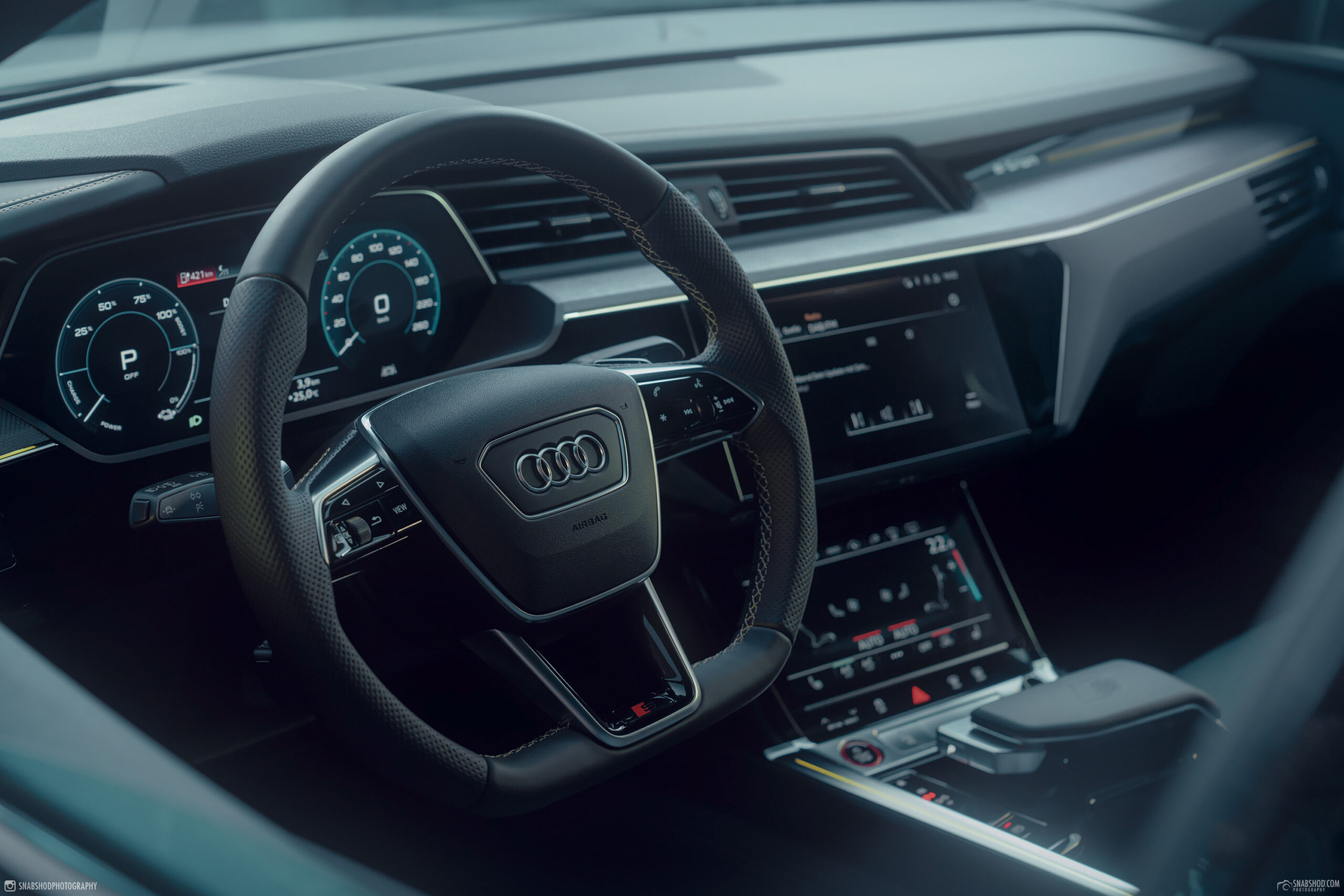 Audi e-tron S Sportback Signalgrau