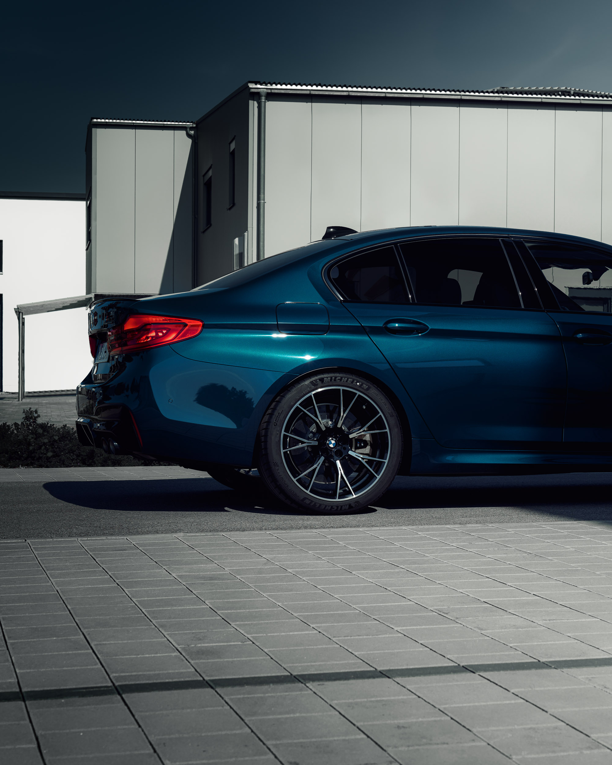 BMW M5 Competition Aegaeischblau