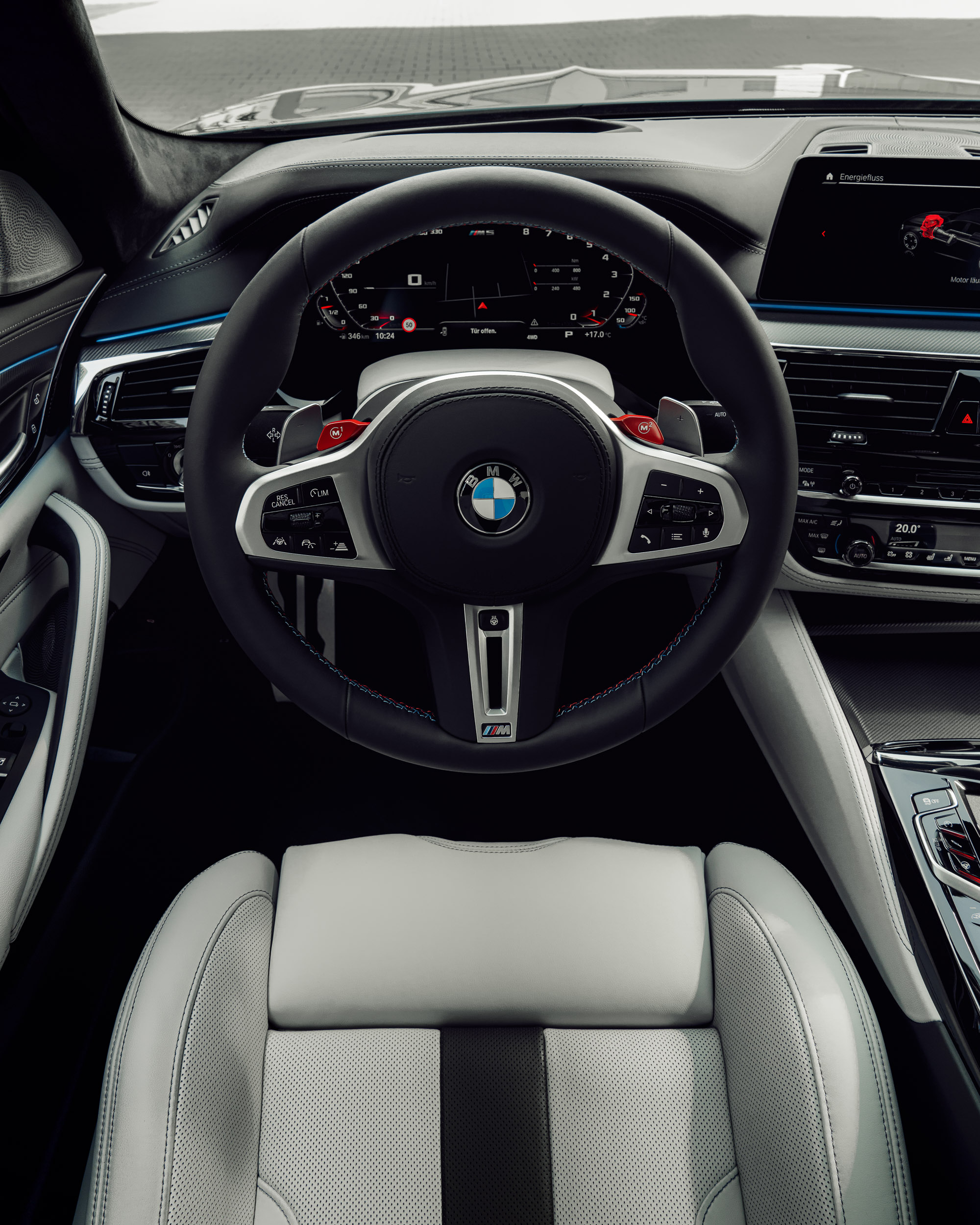 BMW M5 Competition Aegaeischblau