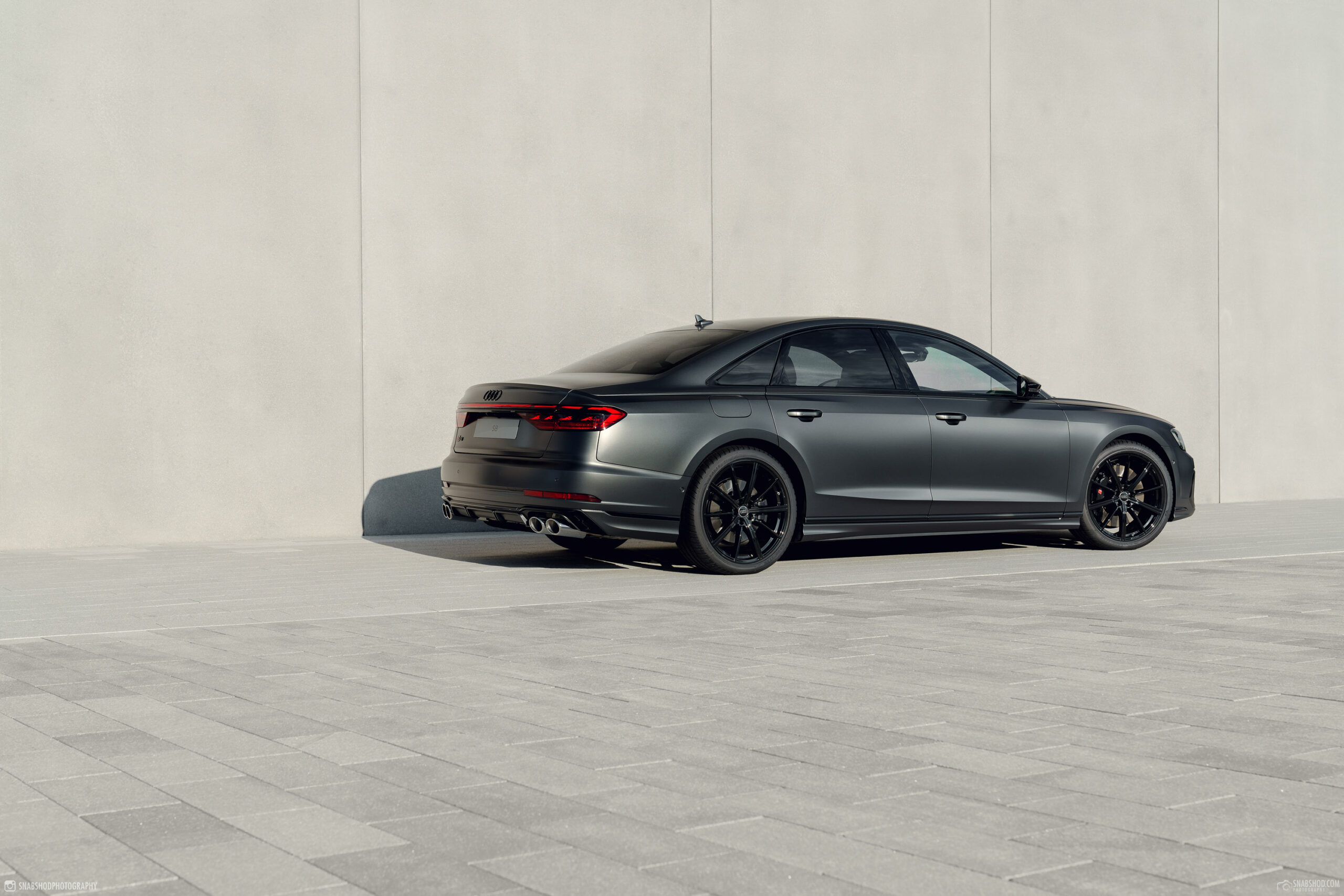 Audi S8 daytonagrau matt