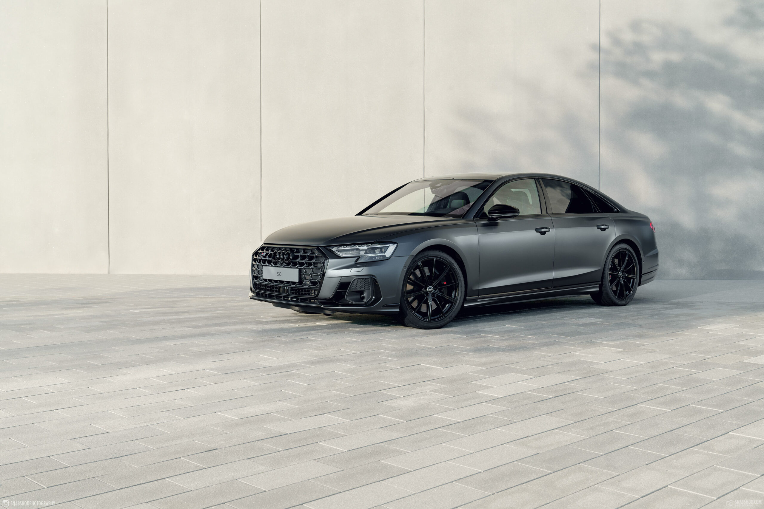 Audi S8 daytonagrau matt